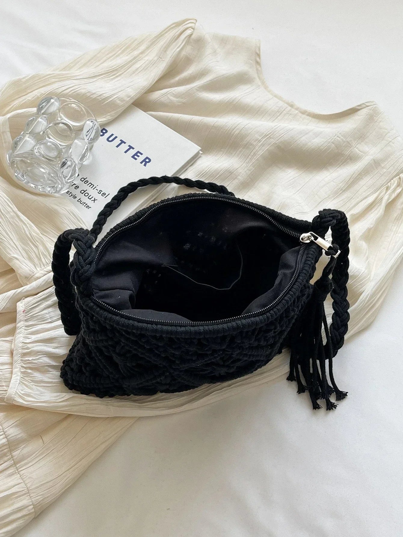 Weava™ – Stilren Vävd Axelremsväska