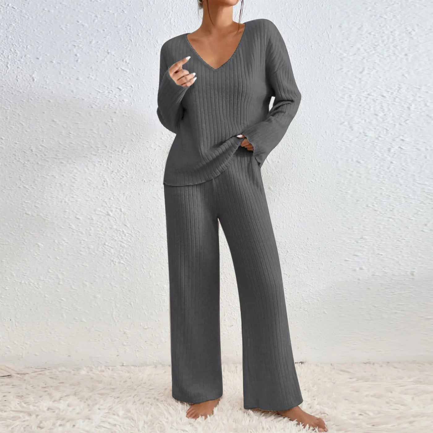 VIVECA - DET MINIMALISTISKA LOUNGEWEARSET