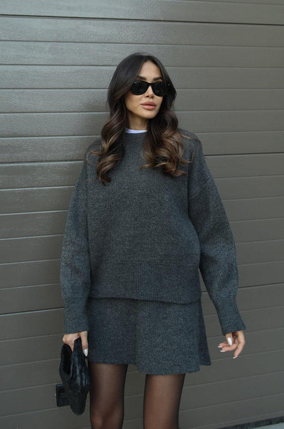 LYANNAH - ELEGANT STICKAD TVÅDELAD SET